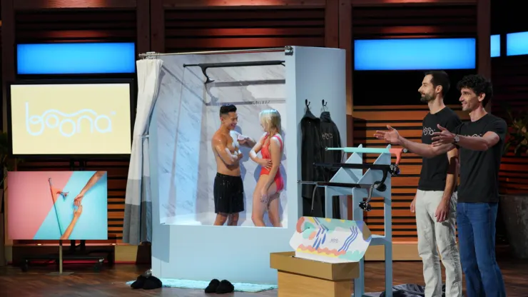 Boona co-founders Brett Skaloud and Jeff Feiereisen pitch their Tandem showerhead on ABC’s “Shark Tank.”